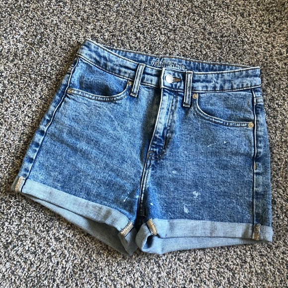 3/$15 - Wild Fable High-Waisted Denim Mom Shorts - Picture 2 of 5